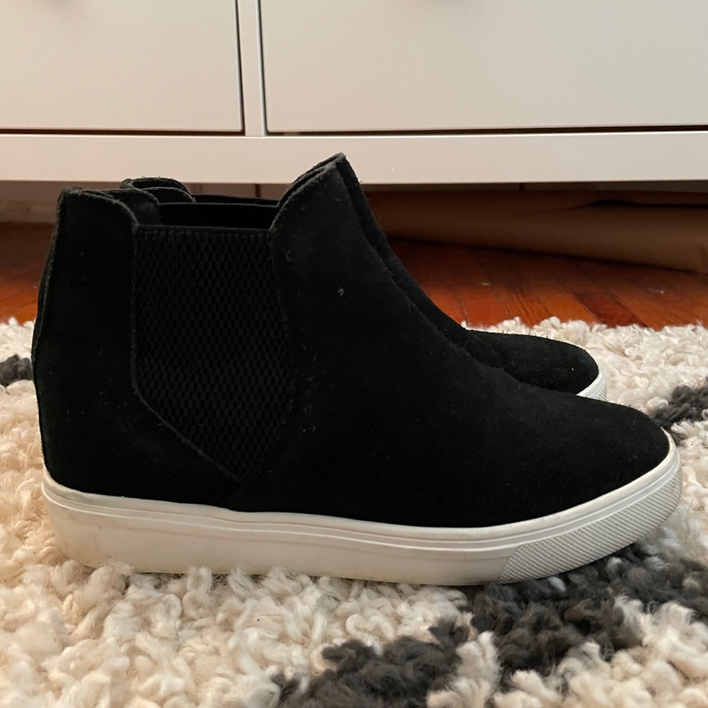 Steve Madden black suede wedge sneakers